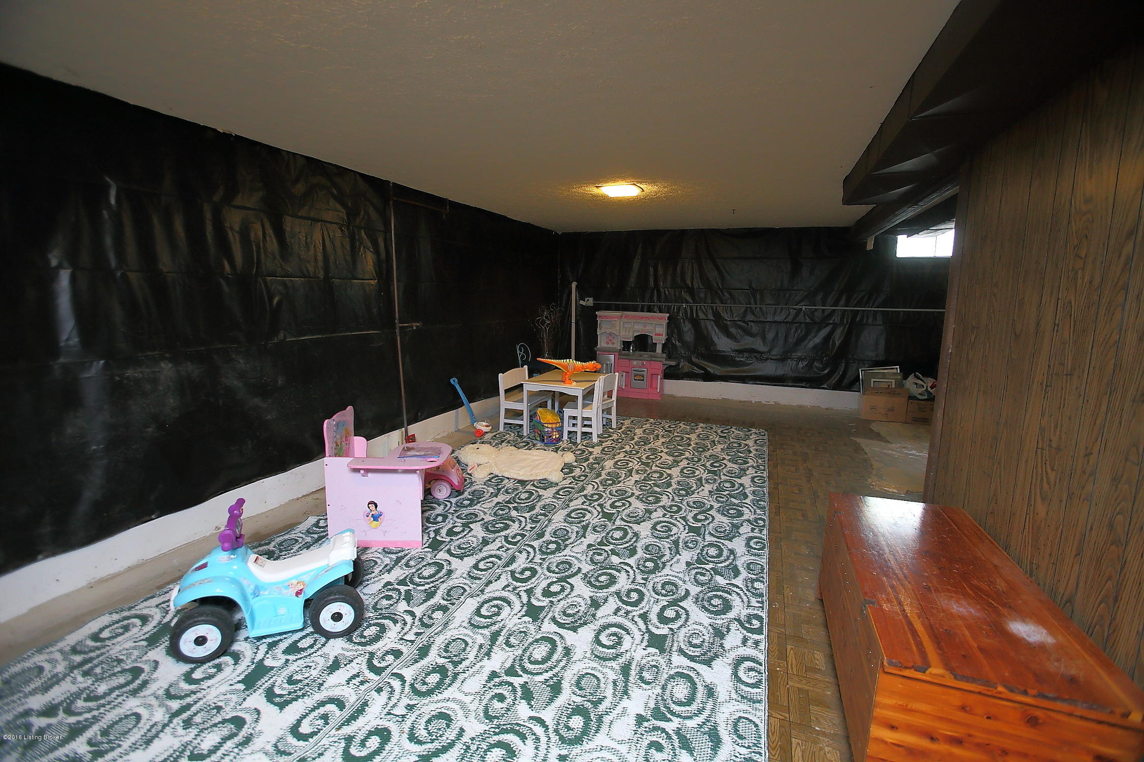 8137 Rochelle Road Louisville, KY 40228 - Photo 27 of 33 Basement