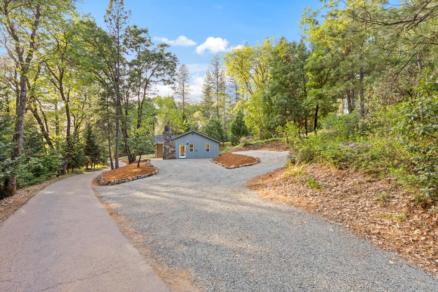 11000 Bubbling Wells Road Grass Valley, CA 95945 - Photo 37 of 43