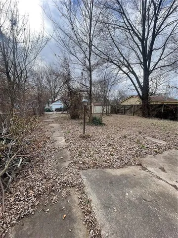 $15,000 | 2414 Stevens Avenue, Parsons, KS 67357