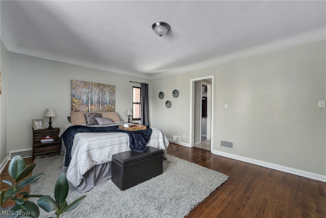 3187 Ludlow Road Cleveland, OH 44120 - Photo 17 of 35