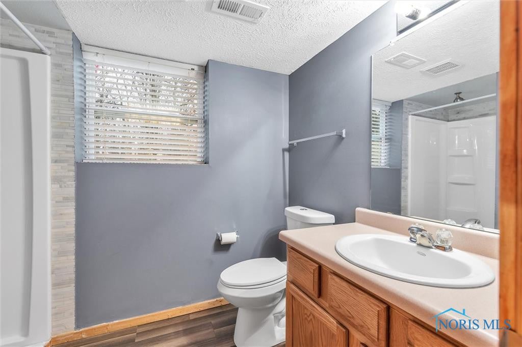 957 Sand Ridge Road Bowling Green, OH 43402 - Photo 16 of 38 Gallery Image 16