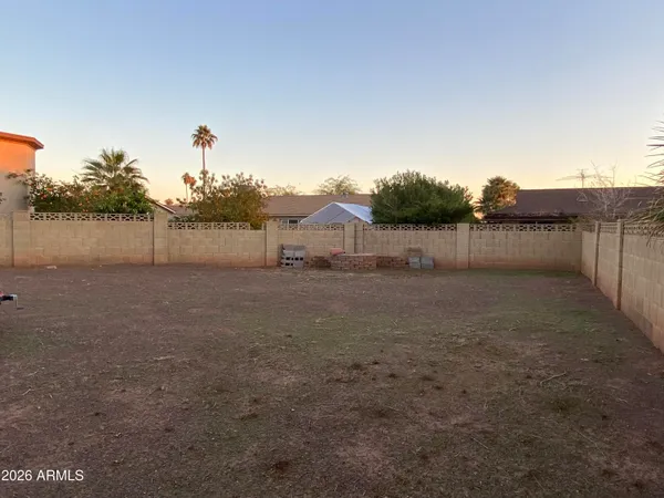 $2,300 | 2121 West Sequoia Drive, Phoenix, AZ 85027