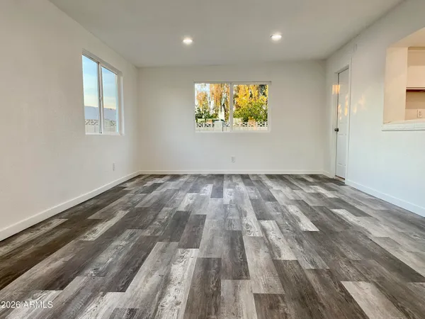 $2,300 | 2121 West Sequoia Drive, Phoenix, AZ 85027