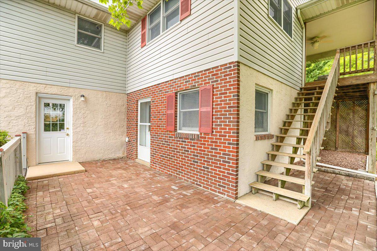 247 Rock Point Road Marietta, PA 17547 - Photo 4 of 31 separate entrance to possible in-law quarters