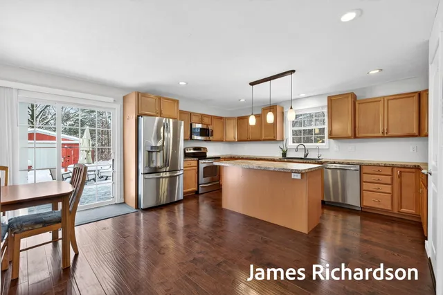 $319,900 | 11521 144th Avenue, West Olive, MI 49460