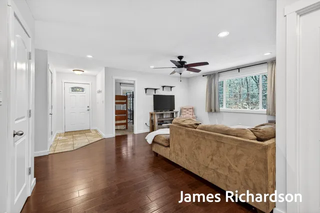 $319,900 | 11521 144th Avenue, West Olive, MI 49460