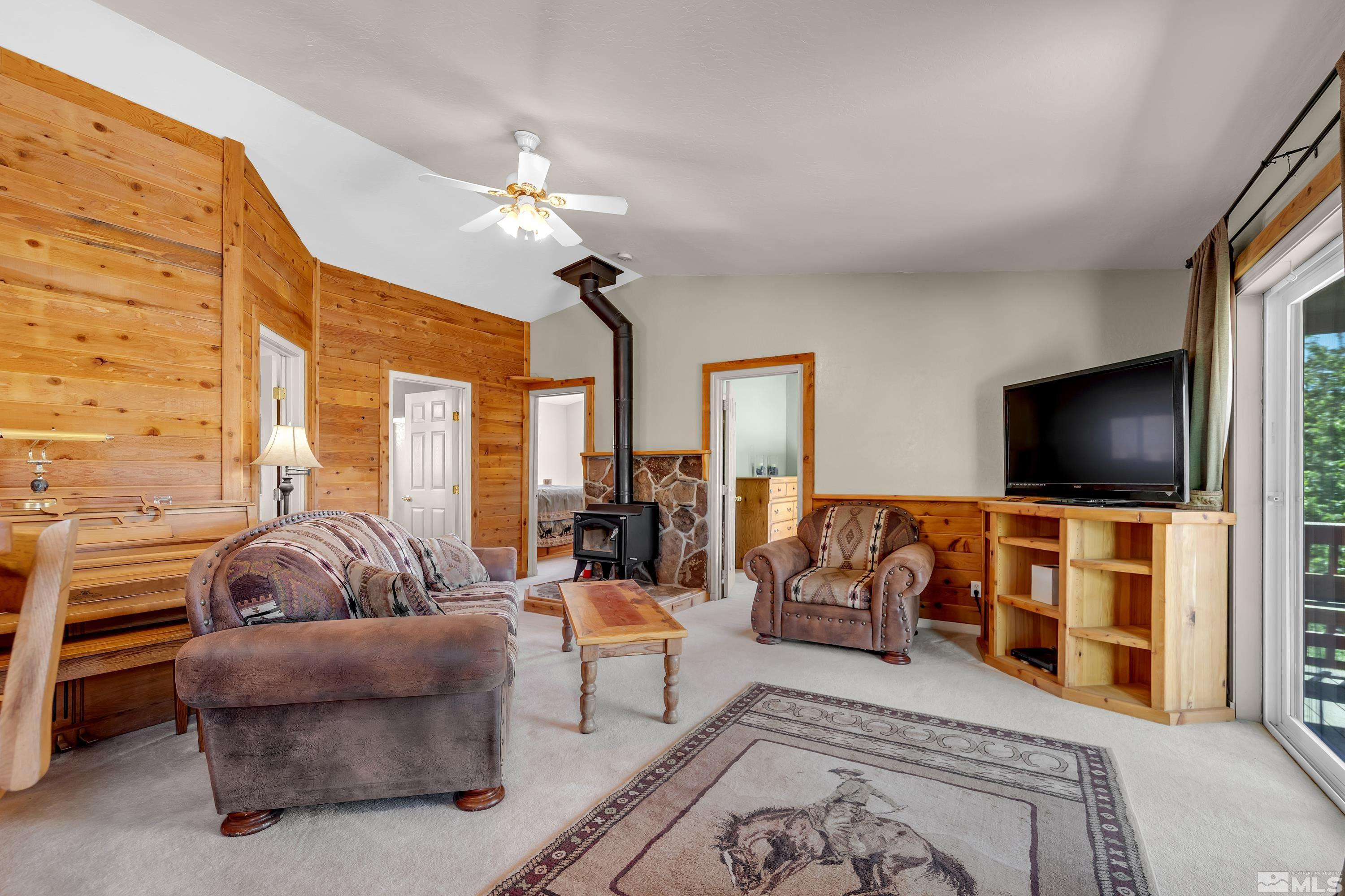 14865 North Red Rock Road Reno, NV 89508 - Photo 13 of 43 Living Room