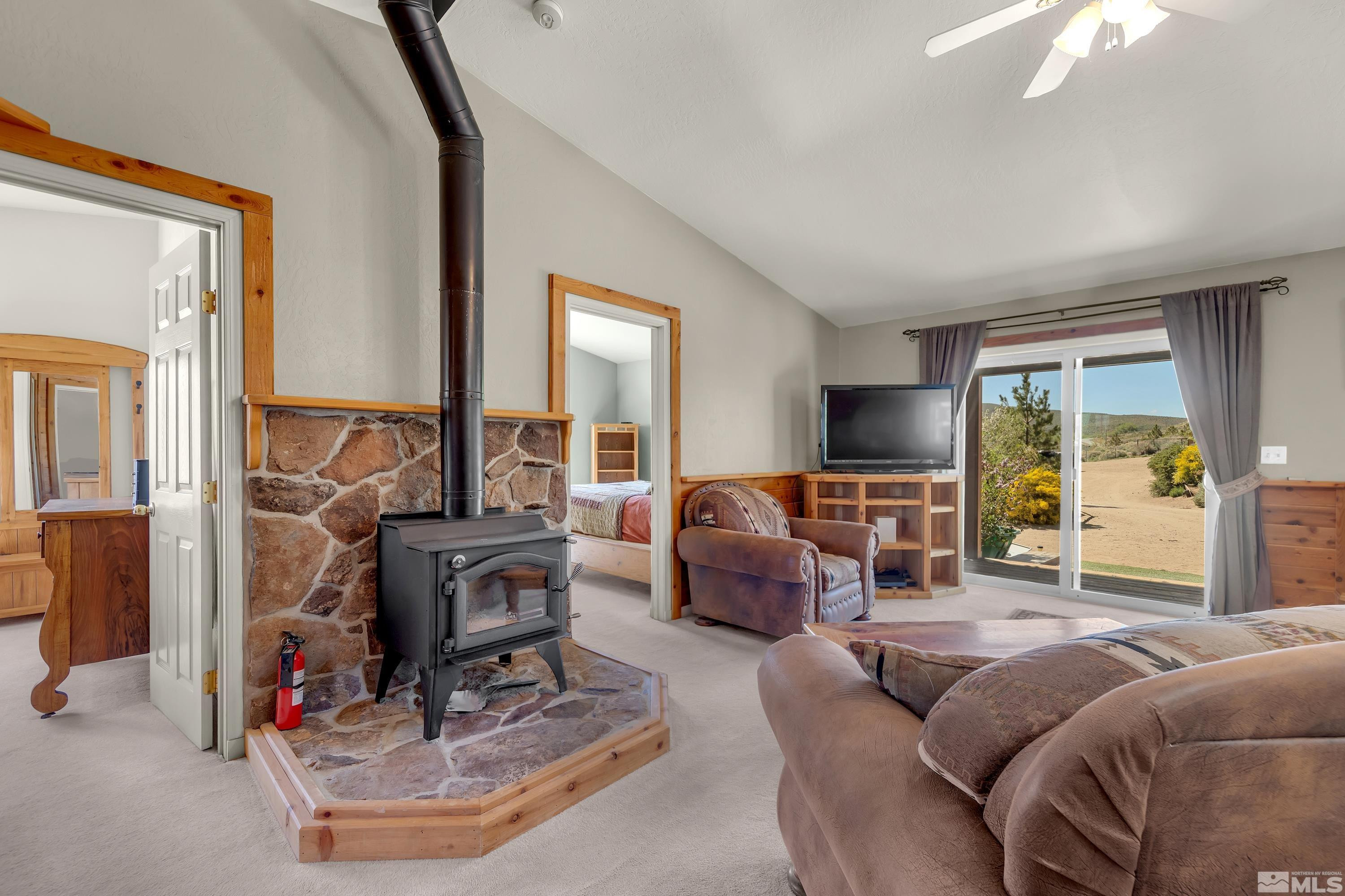 14865 North Red Rock Road Reno, NV 89508 - Photo 16 of 43 Living Room