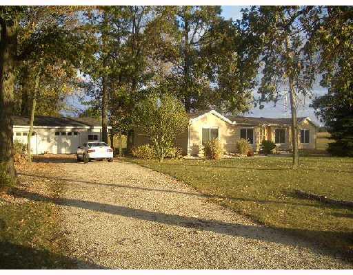 9528 Kohler Road Botkins, OH 45306 - Photo 4 of 12