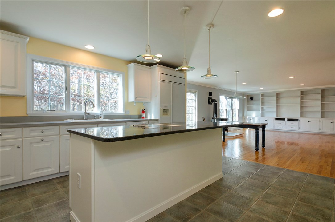 13 Links Passage Westerly, RI 02891 - Photo 13 of 24