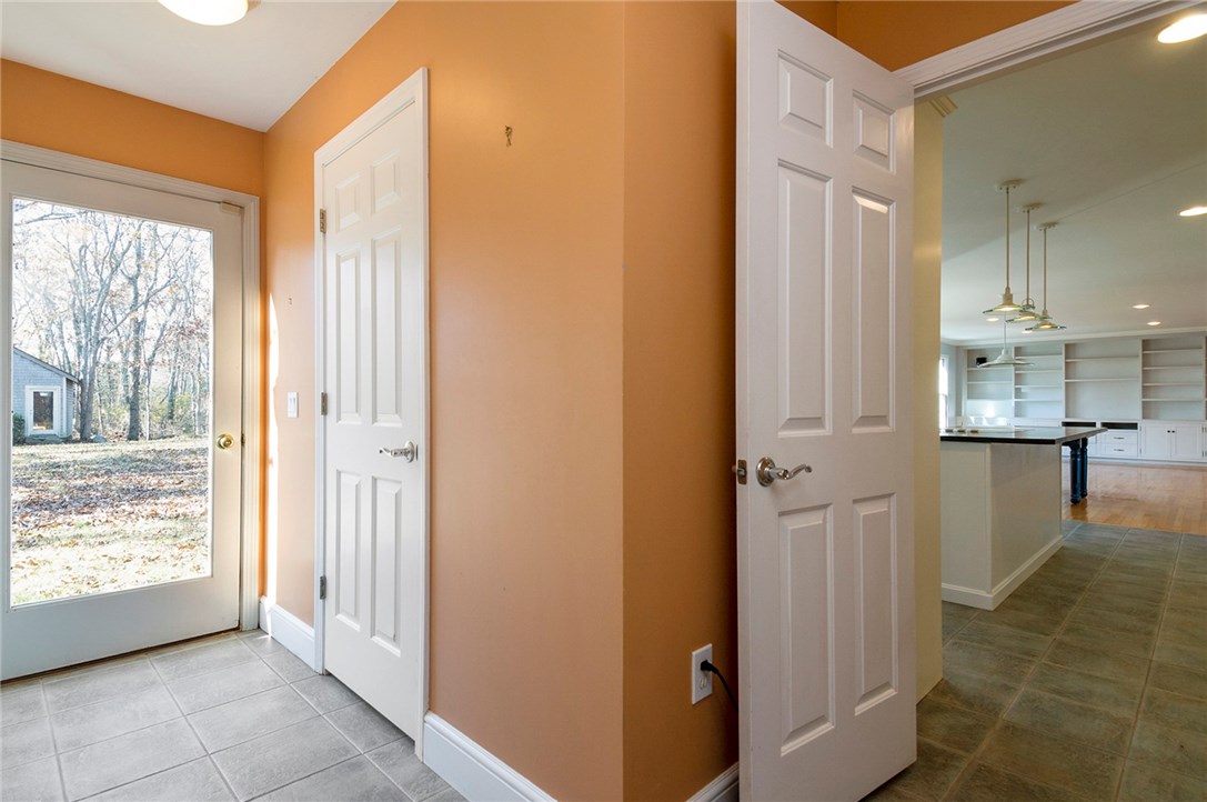 13 Links Passage Westerly, RI 02891 - Photo 14 of 24