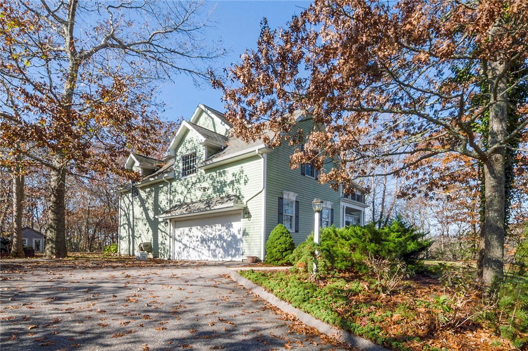 13 Links Passage Westerly, RI 02891 - Photo 2 of 24