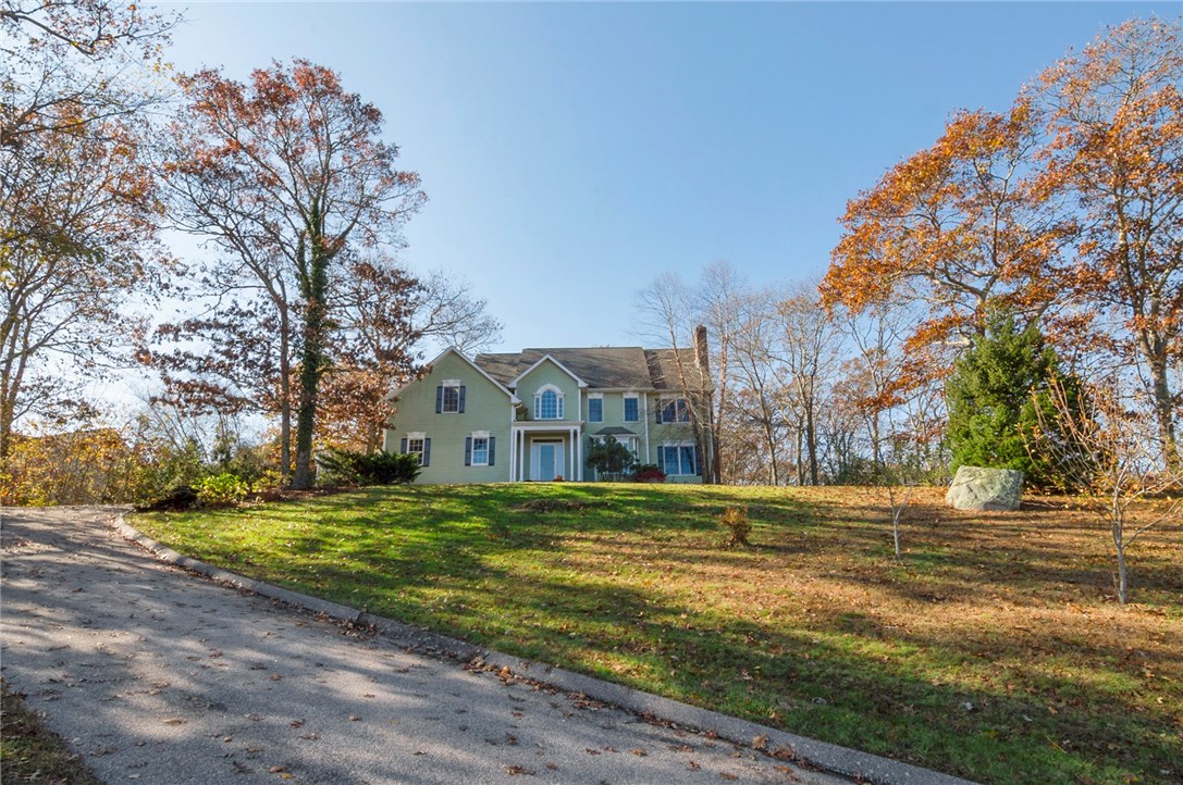 13 Links Passage Westerly, RI 02891 - Photo 3 of 24