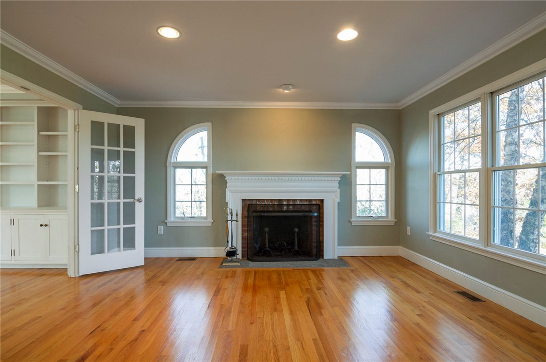 13 Links Passage Westerly, RI 02891 - Photo 6 of 24