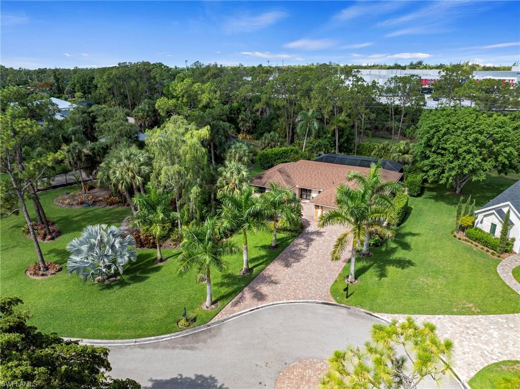 1813 Princess Court Naples, FL 34110 - Photo 39 of 42 Gallery Image 39