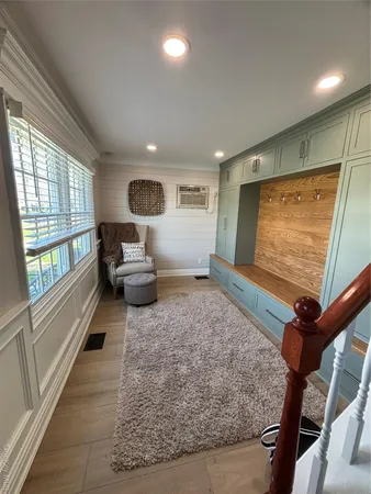 $799,000 | 8 Carlton Drive, Massapequa, NY 11758