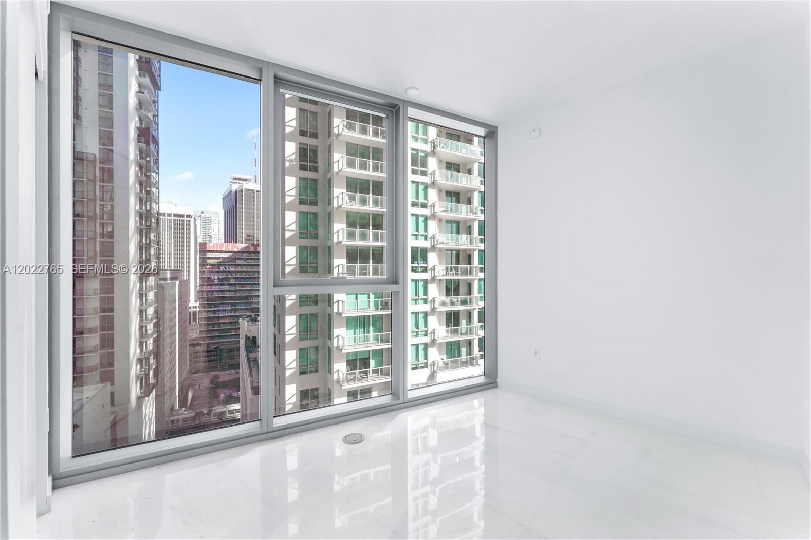 300 Biscayne Blvd Way, Unit 1802 Miami, FL 33131 - Photo 25 of 50