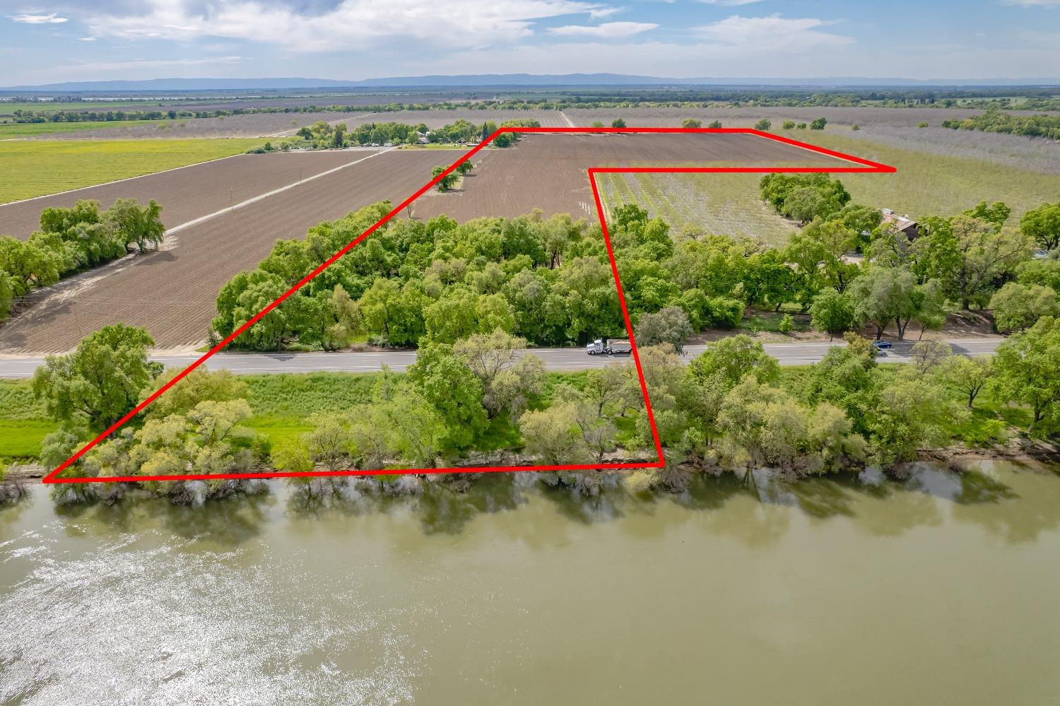 20660 Old River Road Woodland, CA 95776 - Photo 18 of 18 an aerial view of a houses with swimming pool and outdoor space