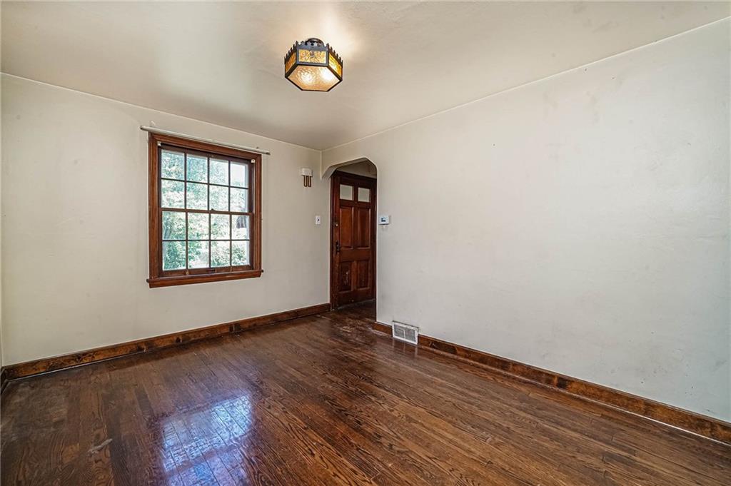 1035 McCoy Road McKees Rocks, PA 15136 - Photo 15 of 29