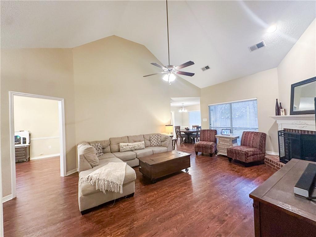 118 Woodcrest Drive Covington, LA 70433 - Photo 3 of 22