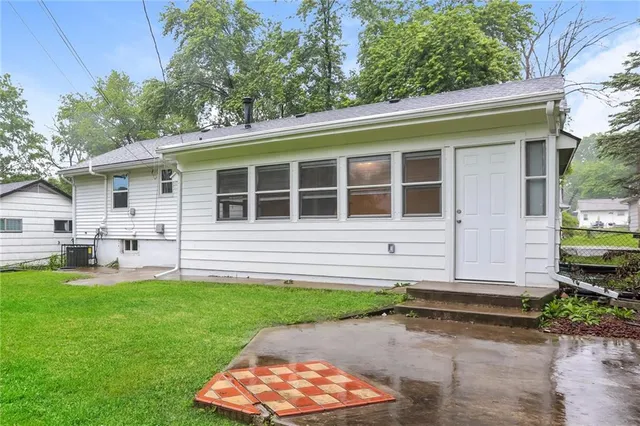 $1,520 | 11404 Norton Avenue, Kansas City, MO 64137