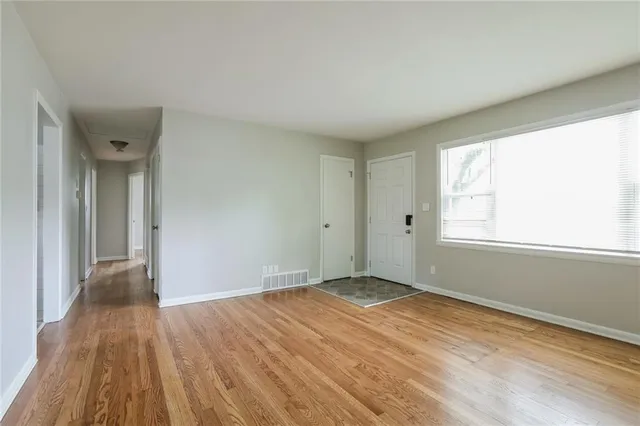 $1,520 | 11404 Norton Avenue, Kansas City, MO 64137