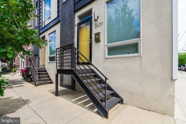 $2,375 | 2029 East Huntingdon Street, Philadelphia, PA 19125