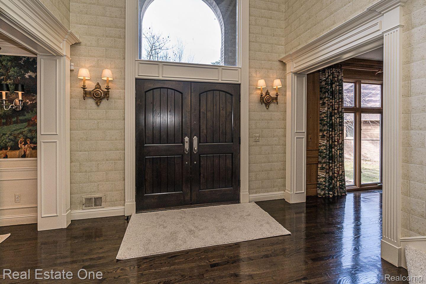 1926 Brookfield Road Rochester, MI 48306 - Photo 16 of 70 Gallery Image 16