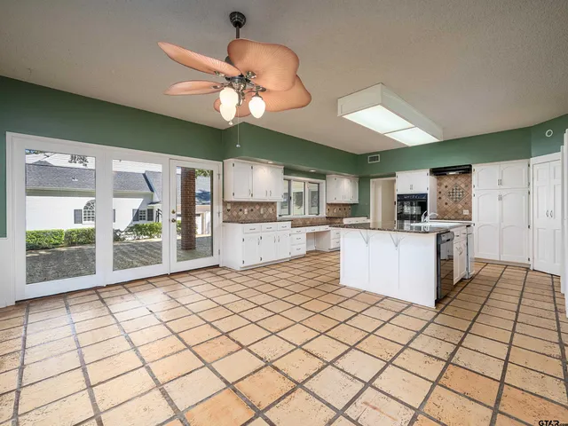 $595,000 | 1601 Brandywine Drive, Tyler, TX 75703