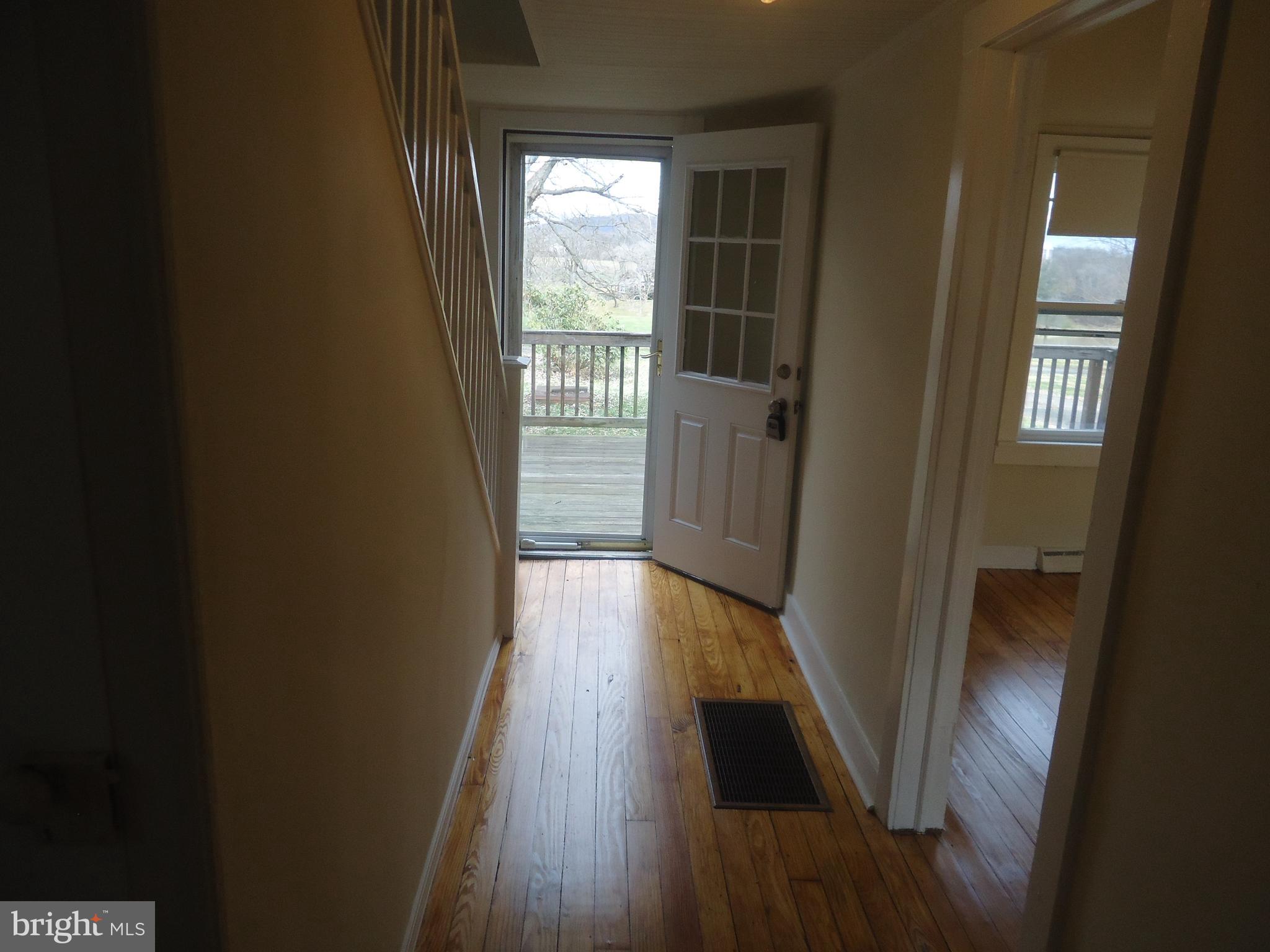 37303 Grass Roots Lane Purcellville, VA 20132 - Photo 3 of 11