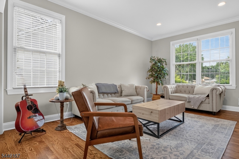 42 Evergreen Avenue Springfield, NJ 07081 - Photo 6 of 45