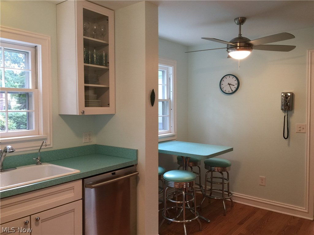 1082 Allston Road Cleveland Heights, OH 44121 - Photo 7 of 35