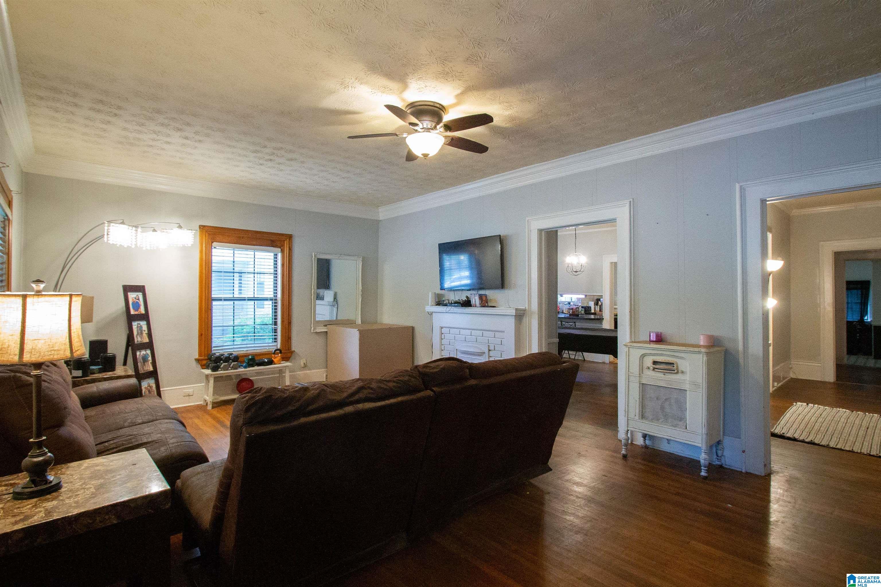 402 8th Street North Clanton, AL 35045 - Photo 8 of 32