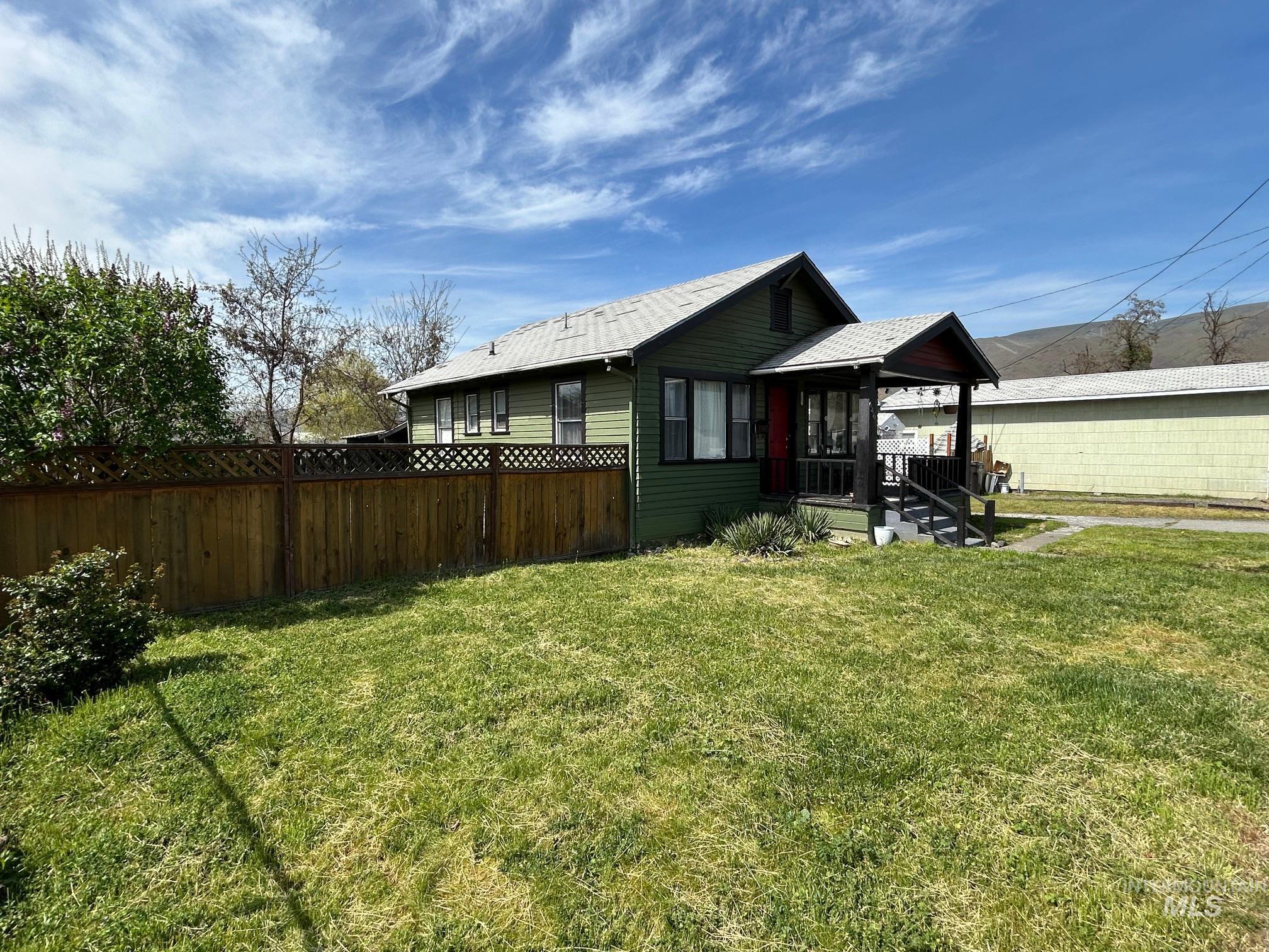 646 13th Street Clarkston, WA 99403 - Photo 2 of 29