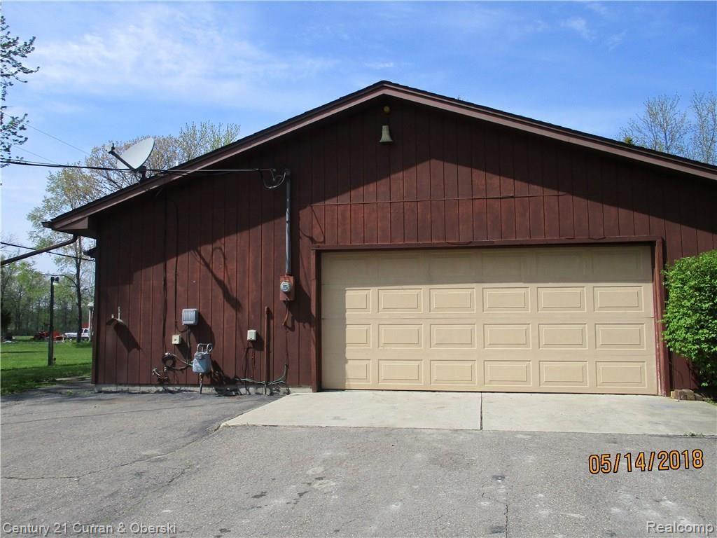 2 CAR ATTACHED GARAGE