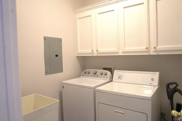 $2,100 | 8614 East Cypress Point Court, Baton Rouge, LA 70809