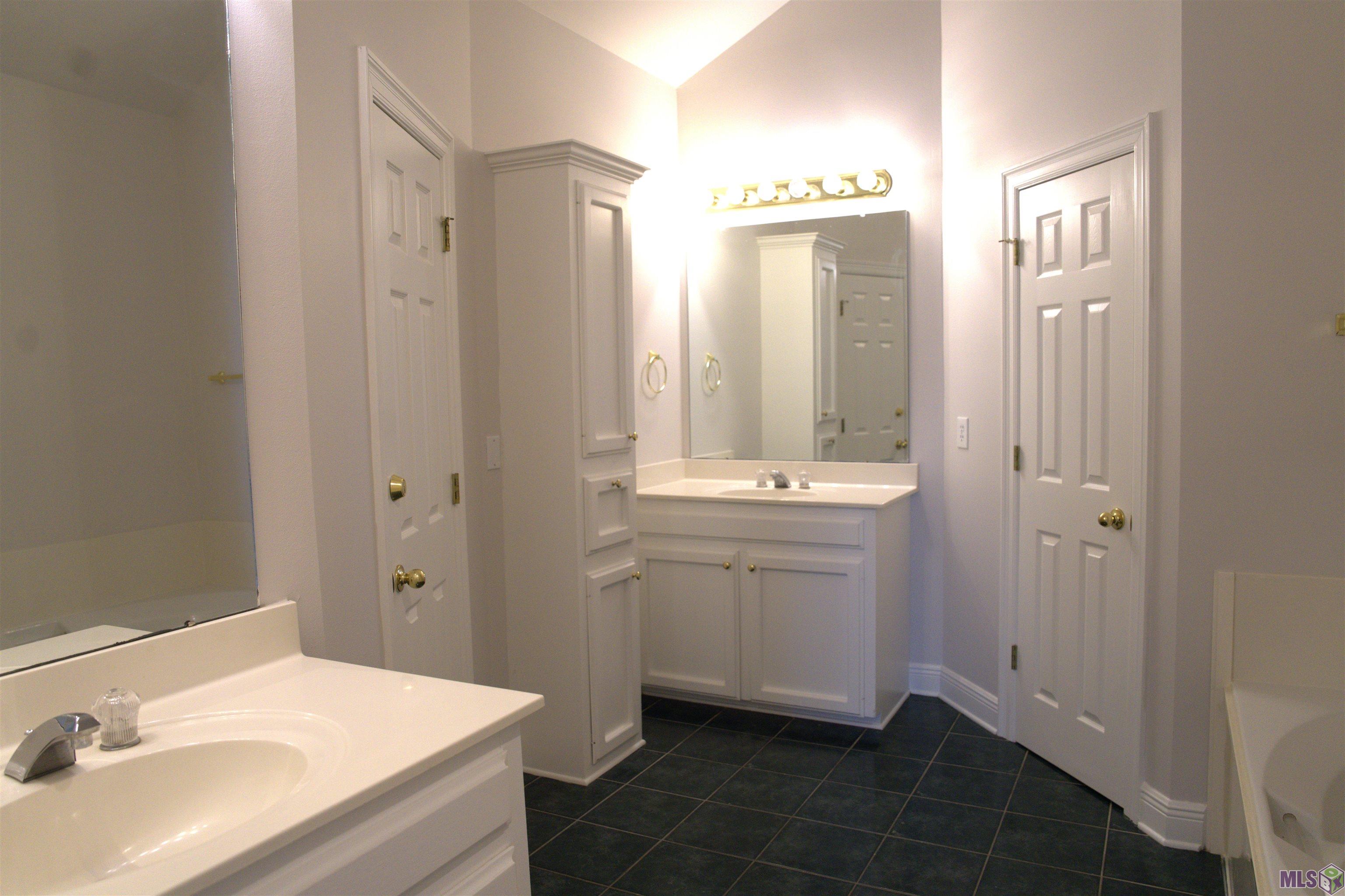 8614 East Cypress Point Court Baton Rouge, LA 70809 - Photo 8 of 16