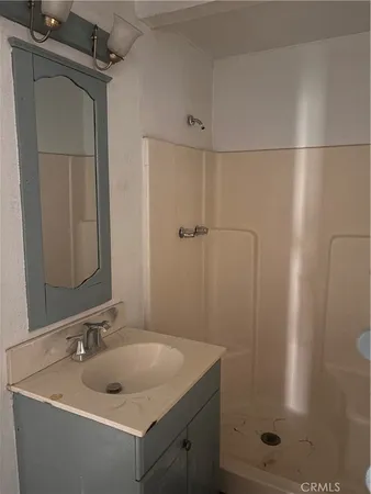 $265,000 | 917 East Virginia Way, Barstow, CA 92311