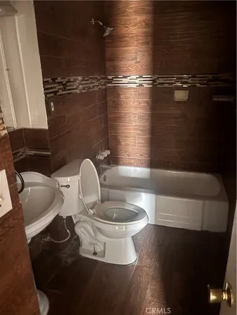 $265,000 | 917 East Virginia Way, Barstow, CA 92311