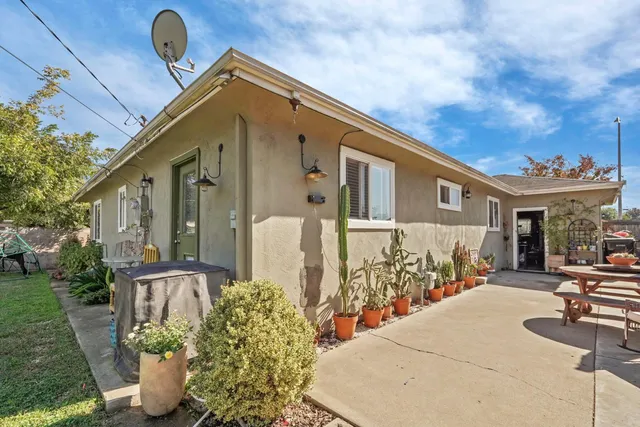 $490,000 | 1421 Graffigna Avenue, Lodi, CA 95242