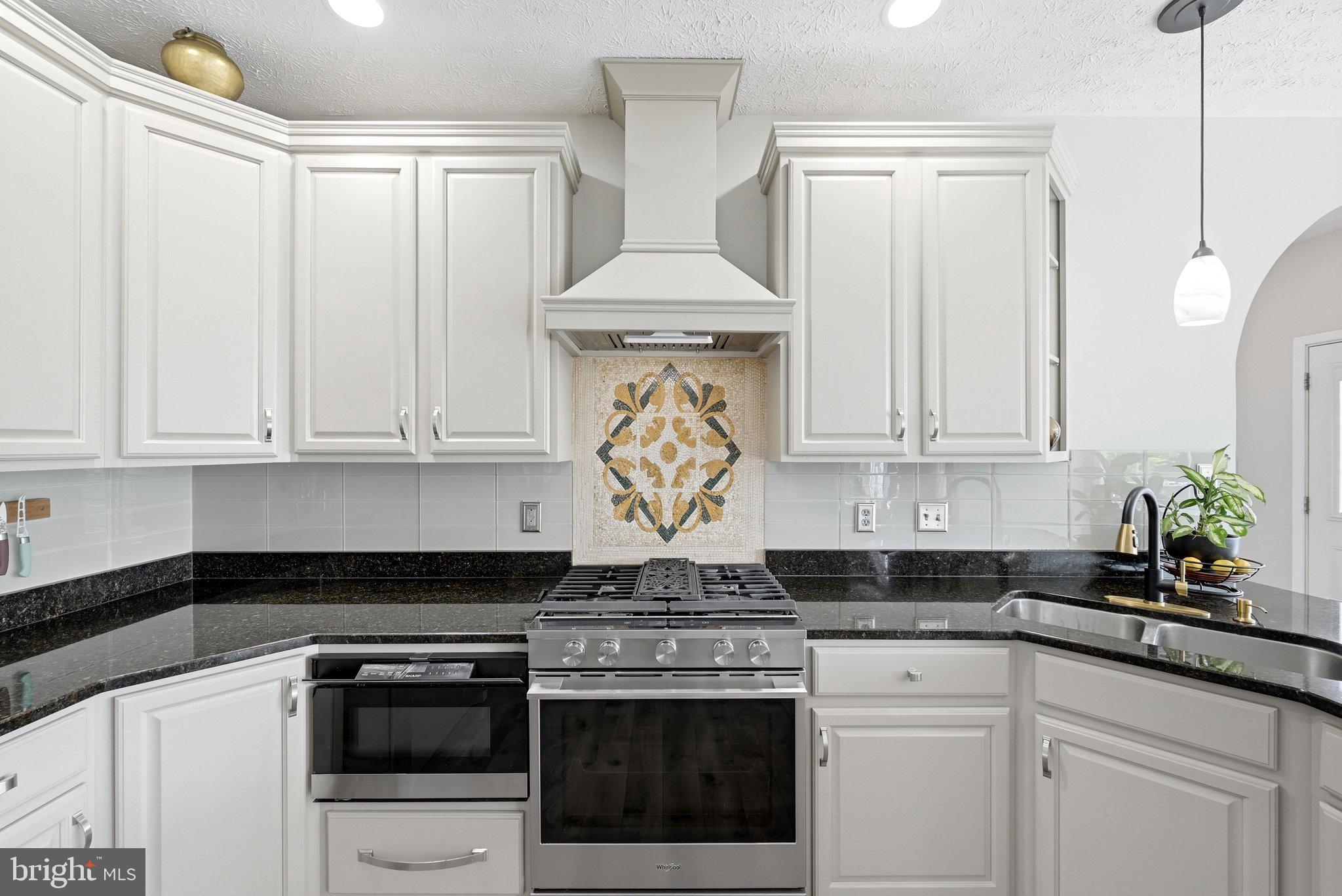 297 Huntersridge Road Winchester, VA 22602 - Photo 29 of 105 Kitchen