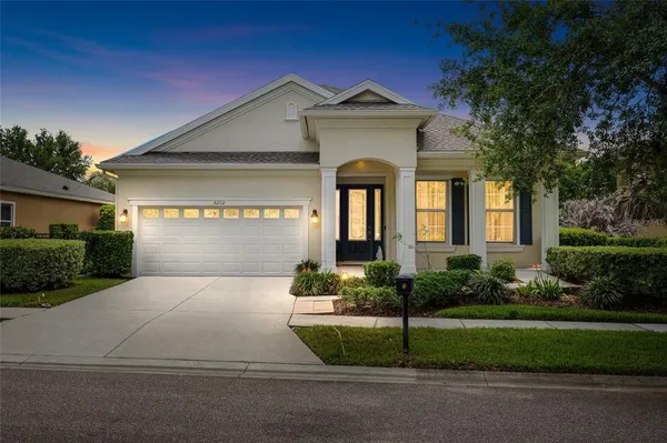 $565,000 | 5212 Rosefinch Place, Lithia, FL 33547