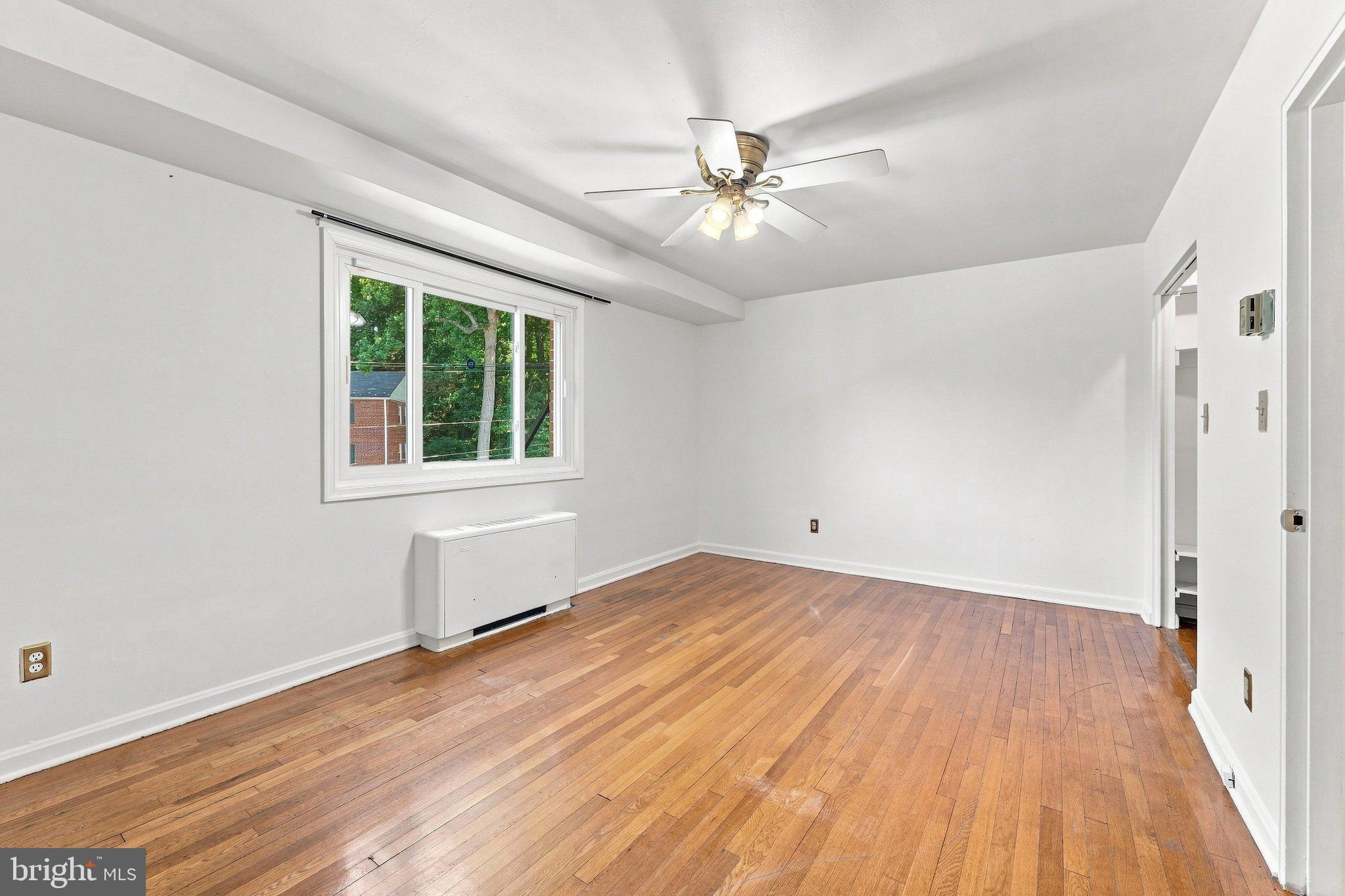 95 East Wayne Avenue, Unit 212 Silver Spring, MD 20901 - Photo 18 of 30 Bedroom