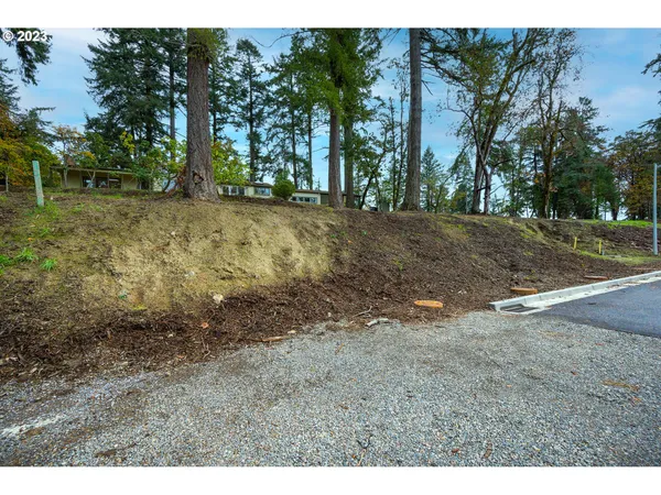 $125,000 | 2993 Capital Drive, Unit 1, Eugene, OR 97403