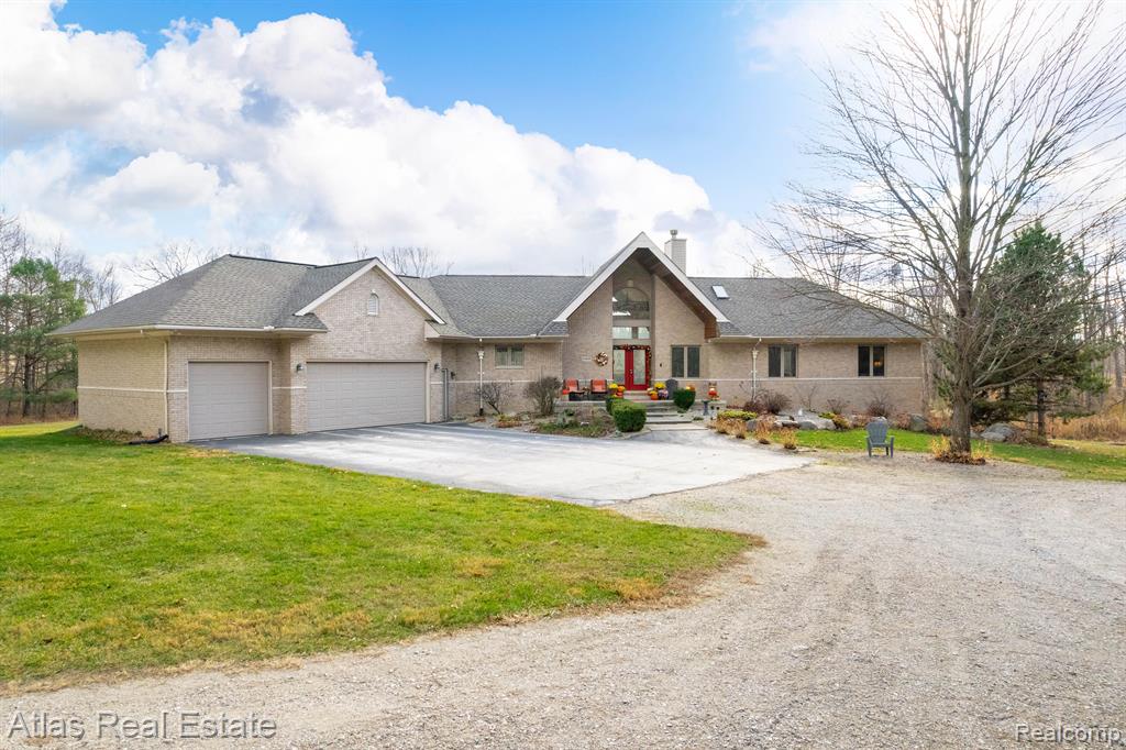 8485 Washburn Road Goodrich, MI 48438 - Photo 2 of 81 Gallery Image 2