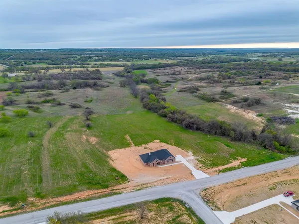 $525,000 | 117 Clare Road, Poolville, TX 76487