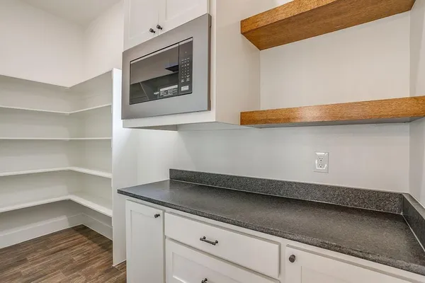 $525,000 | 117 Clare Road, Poolville, TX 76487