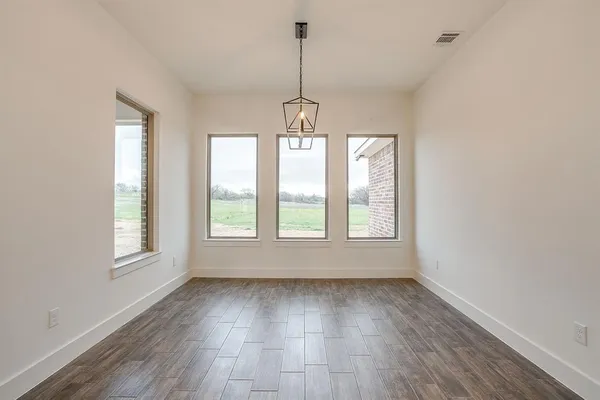 $525,000 | 117 Clare Road, Poolville, TX 76487