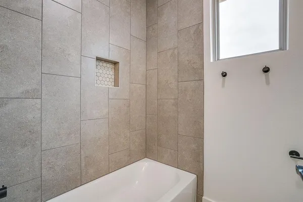 $525,000 | 117 Clare Road, Poolville, TX 76487