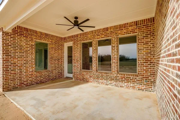 $549,000 | 117 Clare Road, Poolville, TX 76487